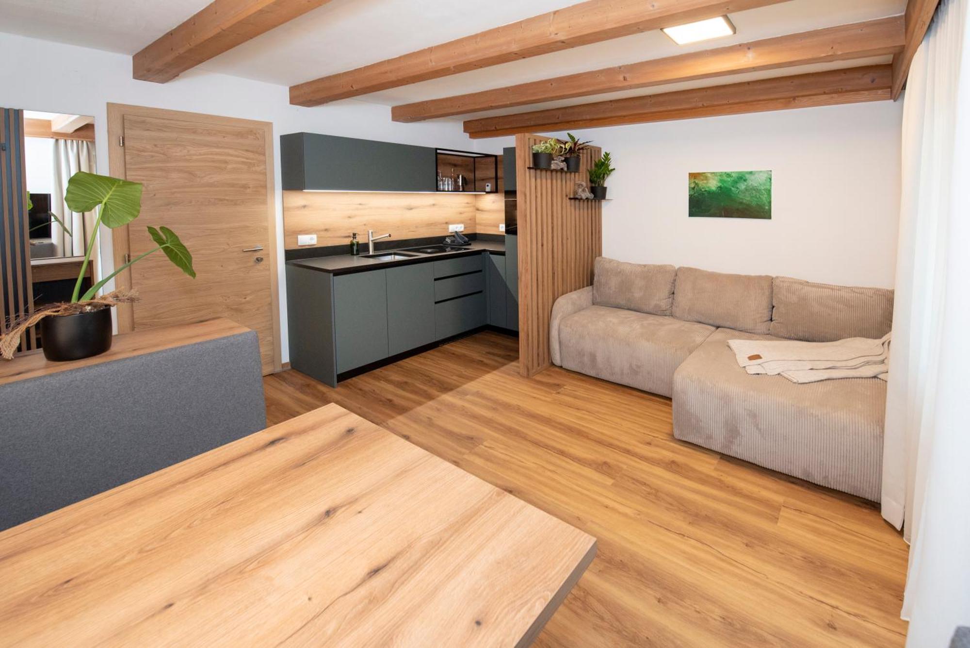 Natural Deluxe Apartments อัลพ์บาค ภายนอก รูปภาพ