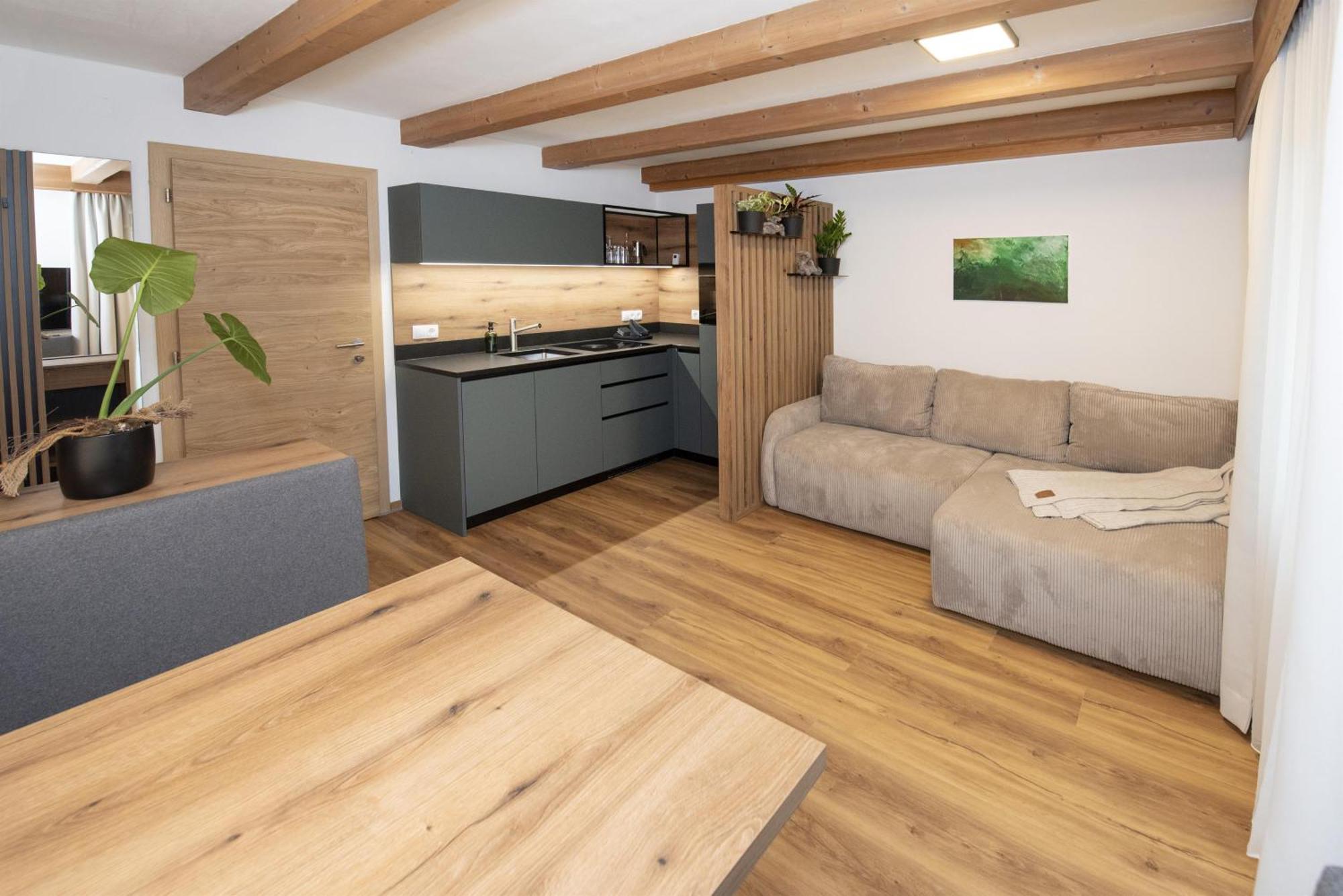 Natural Deluxe Apartments อัลพ์บาค ภายนอก รูปภาพ