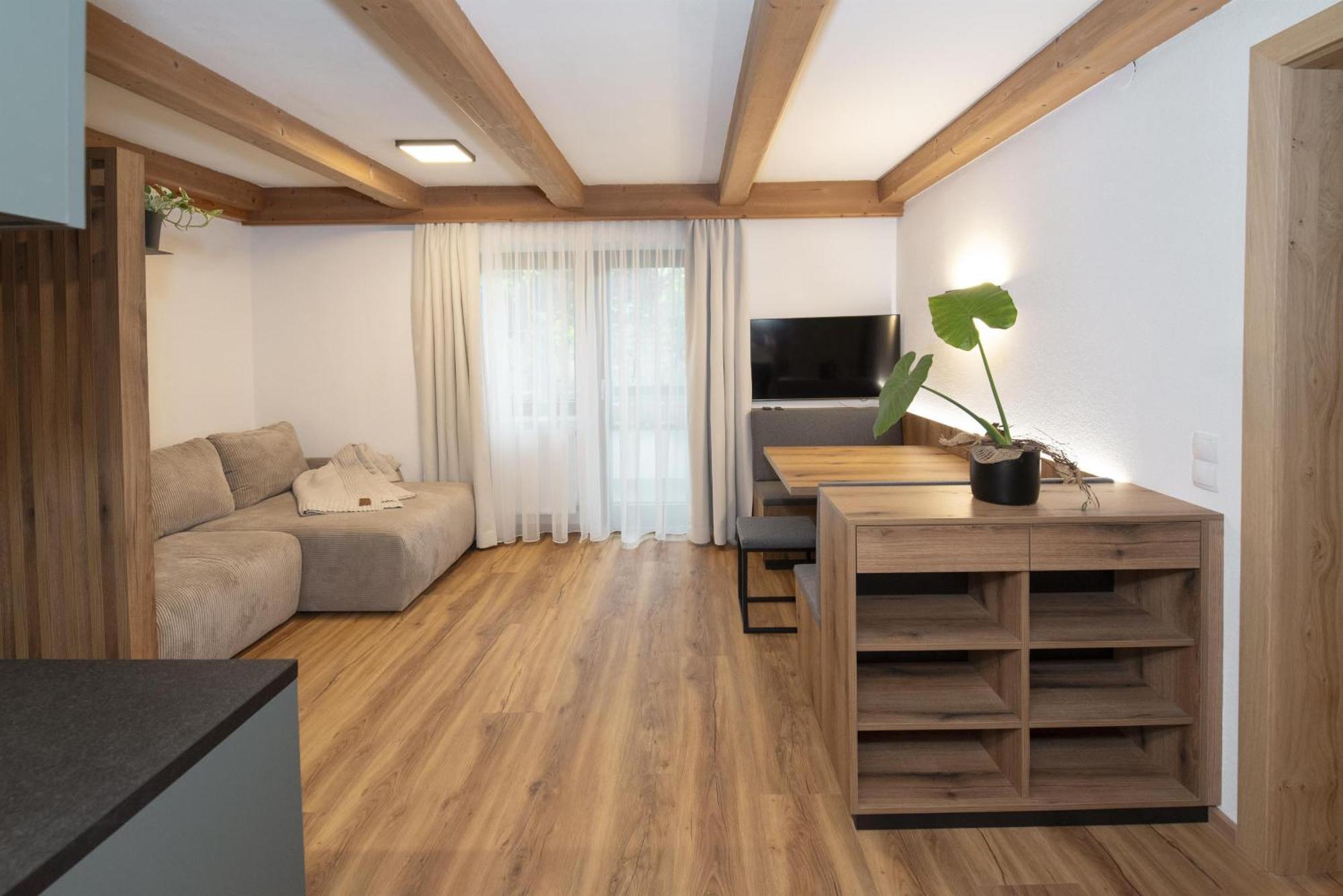 Natural Deluxe Apartments อัลพ์บาค ภายนอก รูปภาพ